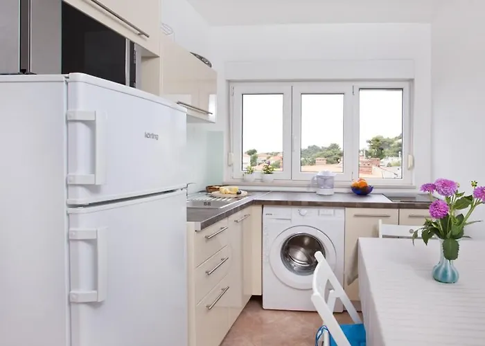 Apartman Aurora Ii *